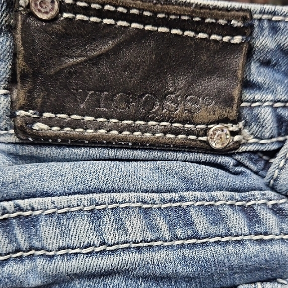 Gently Used Vigoss Chelsea Capris - Picture 3 of 5